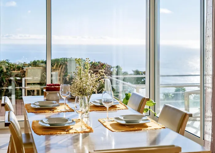 Magnolia Sunsets Calheta (Madeira)