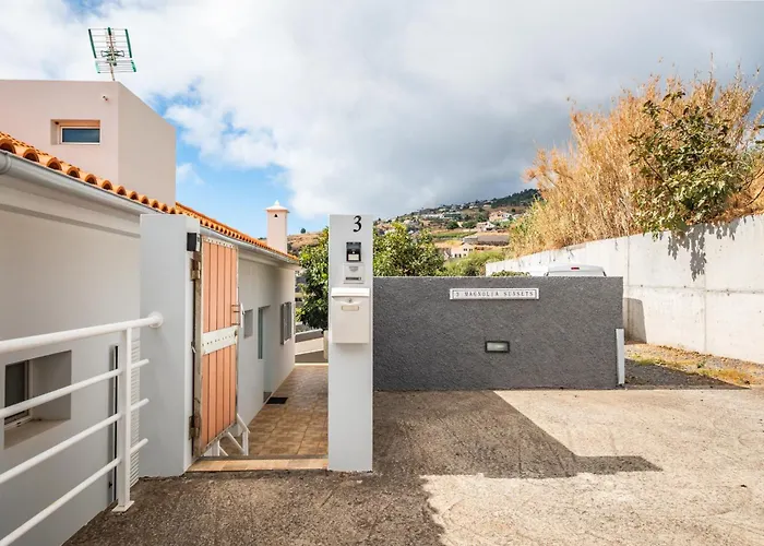 Magnolia Sunsets Villa